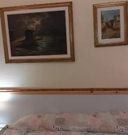 Grandpa Mau Guest house *