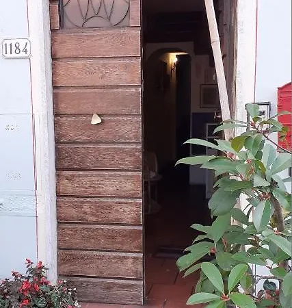 Grandpa Mau Guest house *